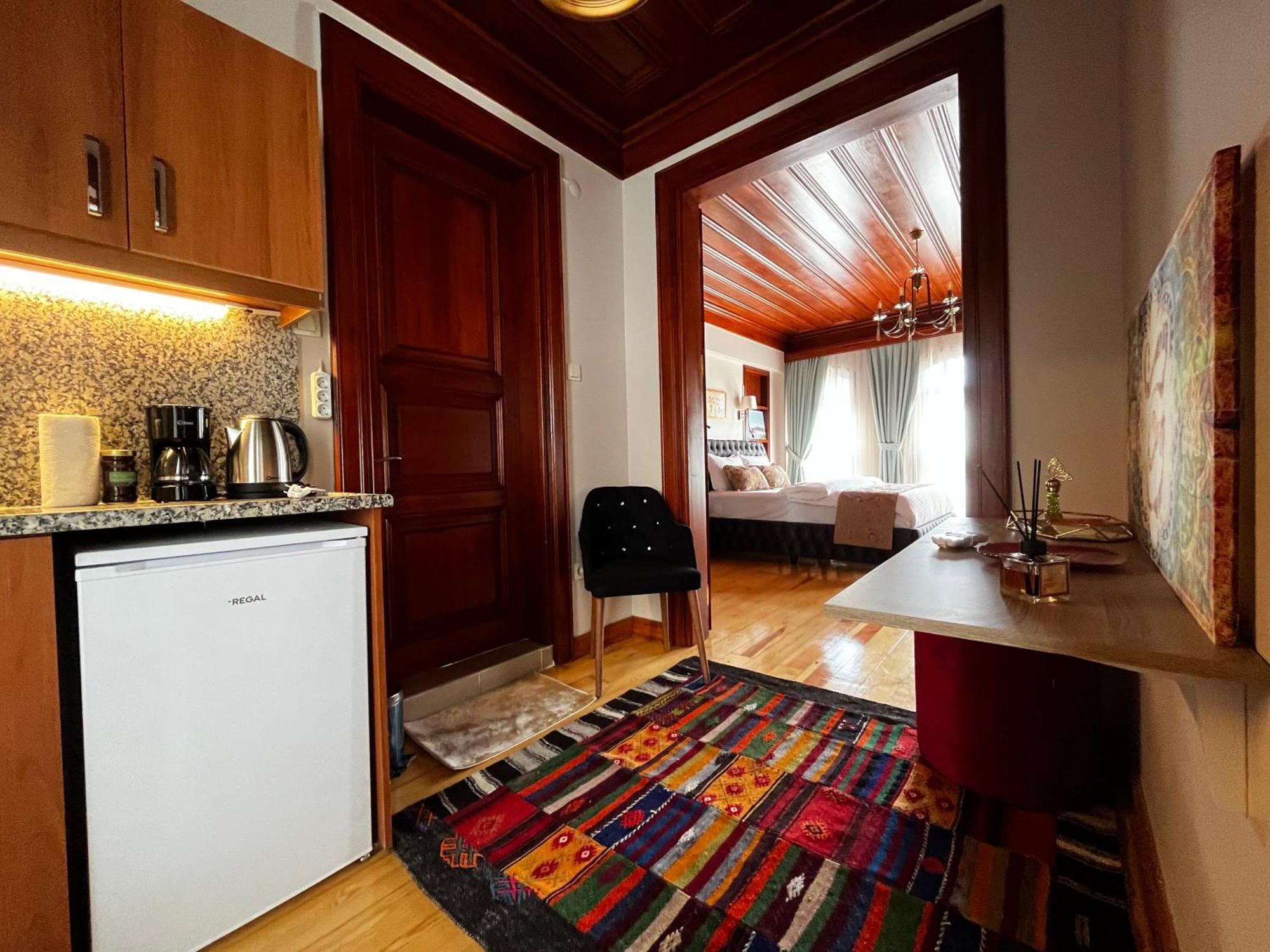 Appartement Lily Mansion à Istambul Extérieur photo